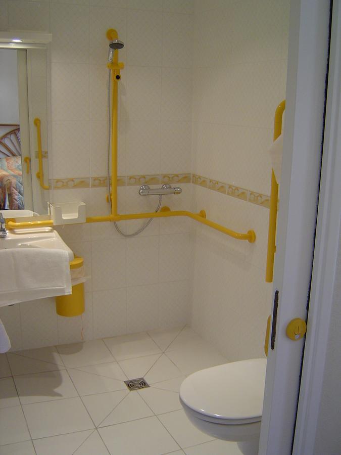 Hotel De Normandie Conches-en-Ouche Kültér fotó